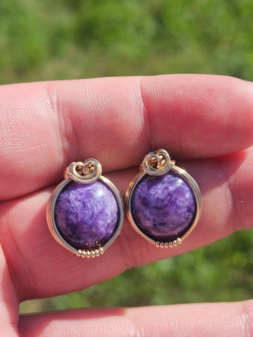 10K Yellow Gold Purple Charoite Cocktail Stone Earrings 17x14mm